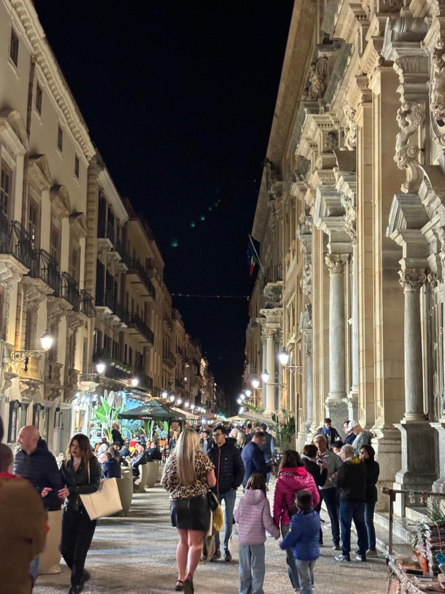 Da Nanae Apartman Trapani Kültér fotó